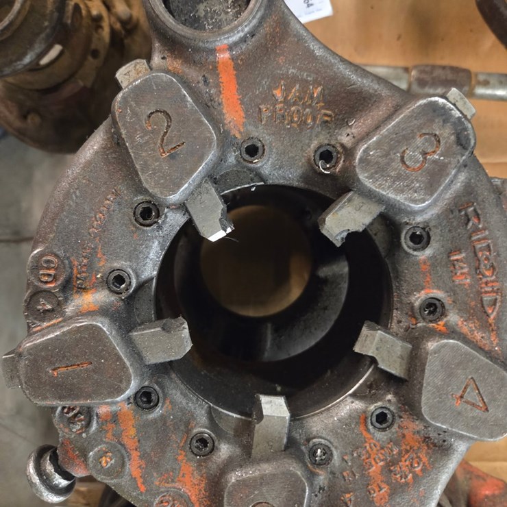 #64 • Rigid 2"-4" Hog Header threader