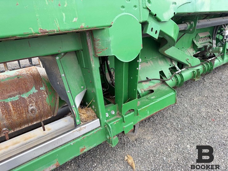 2017-john-deere-635fd-draper-header-image-29