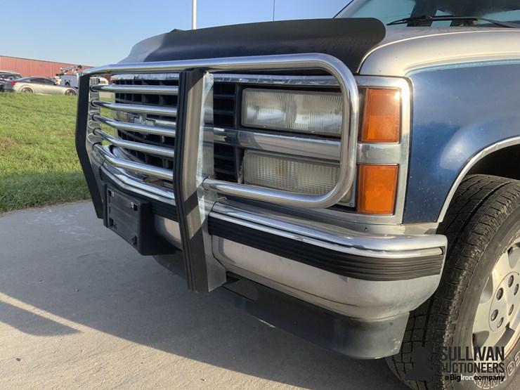 1993-chevrolet-silverado-gmt-400-k1500-4x4-extended-cab-pickup-image-12