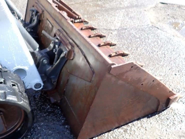 2024-bobcat-t66-skid-steer-track-loader-image-9
