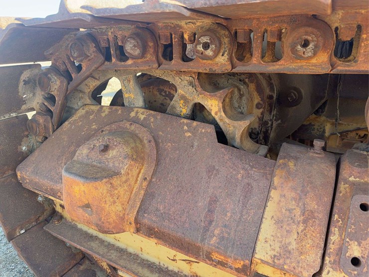 caterpillar-d7-image-17