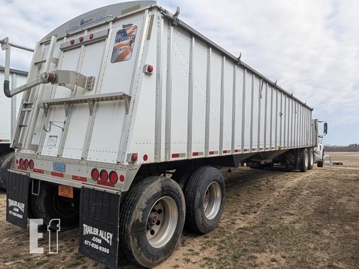 2014-merritt-grain-hopper-image-9