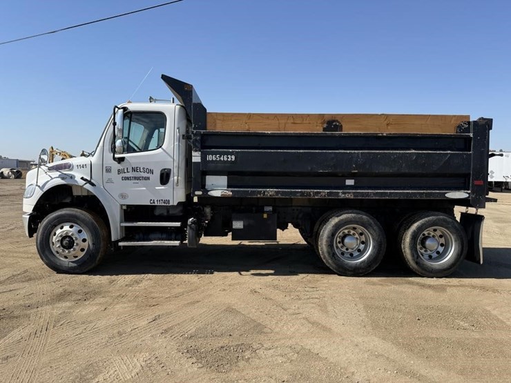 2018-freightliner-m2-t/a-dump-truck-image-5