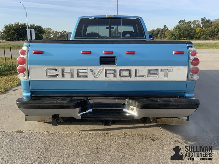 1993-chevrolet-gmt-400-k3500-4x4-extended-cab-dually-pickup-image-6
