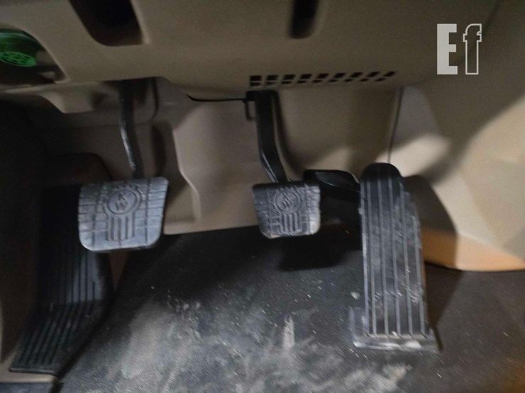 2020-kenworth-t680-image-11