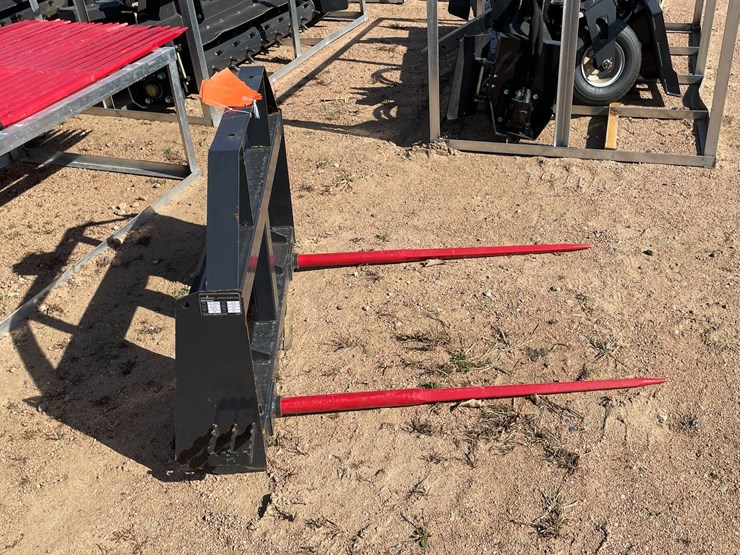 #4109-•-landhonor-bale-spear-frame-attachment-image-8