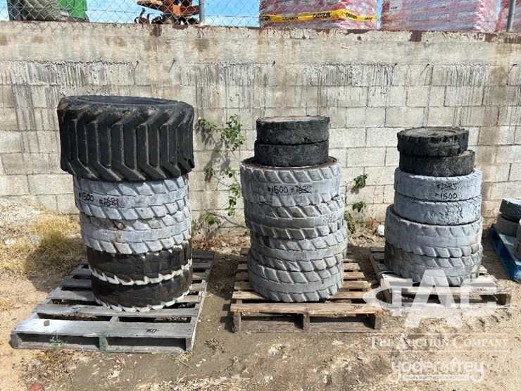 approx.-(16)-rims-w/tires,-fits-skidsteer-image-1