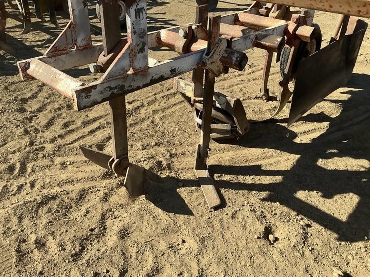 johnson-3-pt-3-row-60"-cultivator-image-10