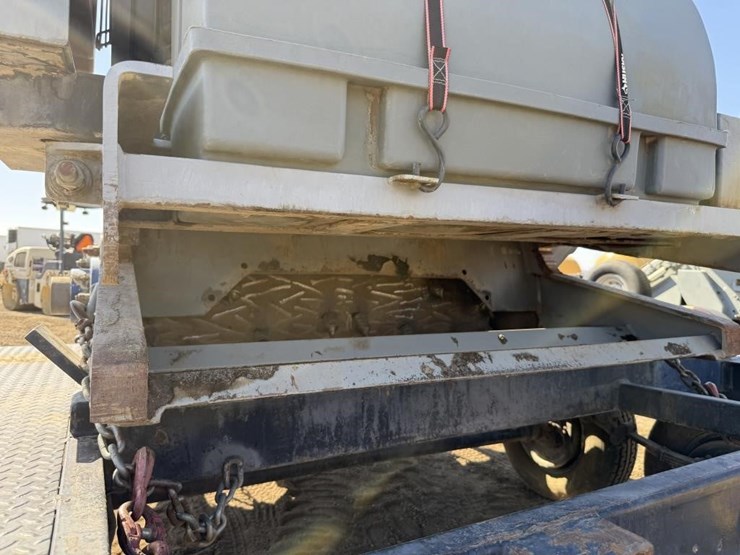 2005-asphalt-zipper-az-480hd-asphalt-grinder-image-19