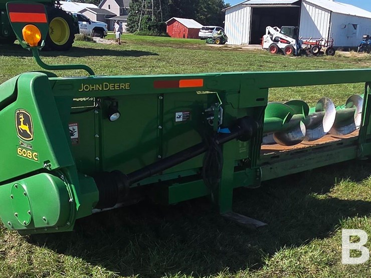 2014-john-deere-608c-corn-head-image-7