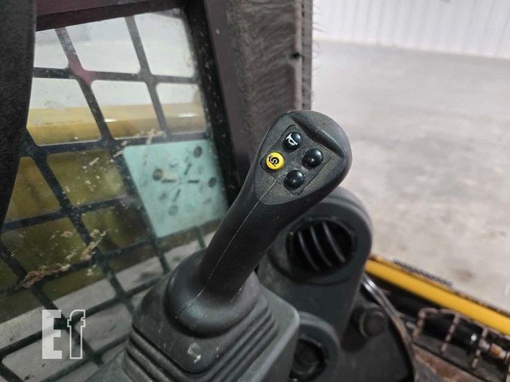 2022-caterpillar-226d3-image-15