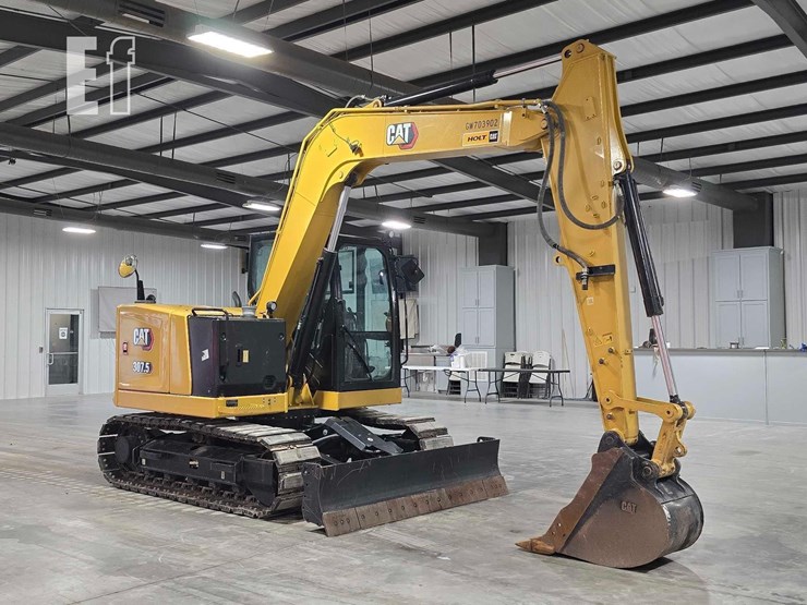 2023-caterpillar-307.5-image-2