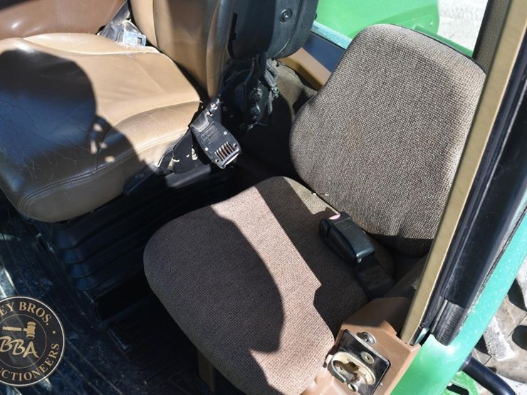 2010-john-deere-9530-image-37