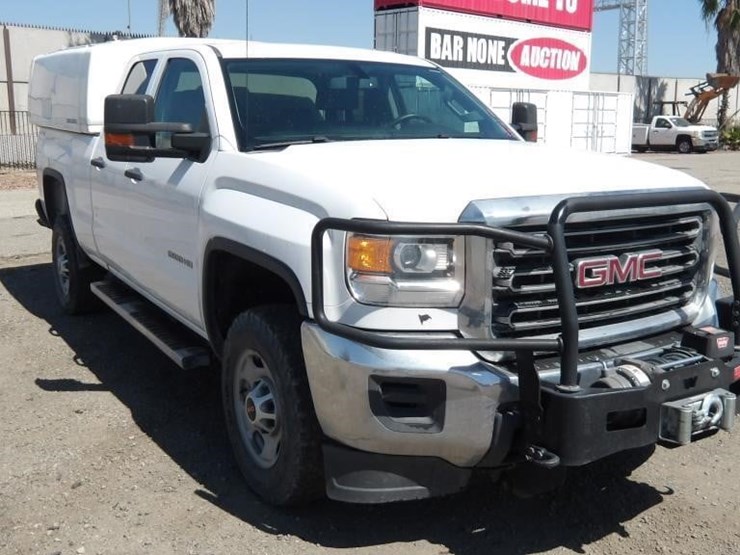2015-gmc-2500-image-3