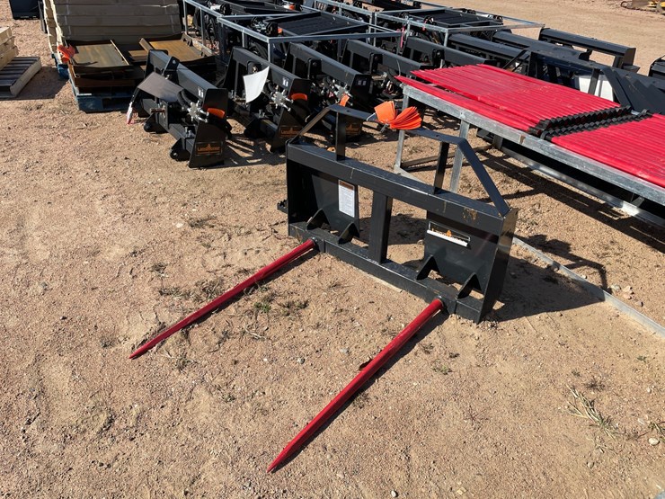 #4112-•-landhonor-skid-steer-bale-spear-attachment-image-2