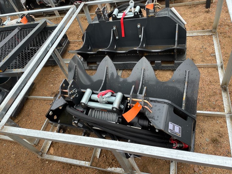 #4126-•-landhonor-15,000-lb.-hydraulic-winch-attachment-image-1