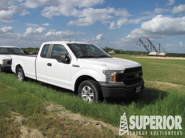 2020-ford-f-150-xl-extended-cab-pickup-image-2
