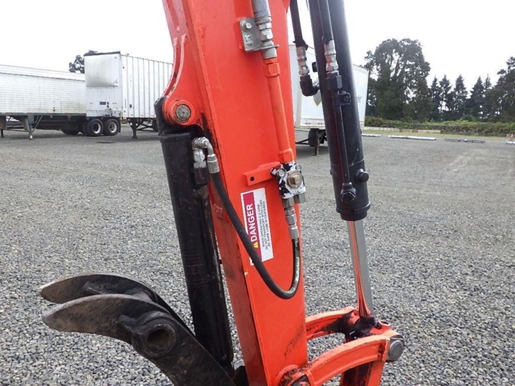 kubota-u55-5-image-31