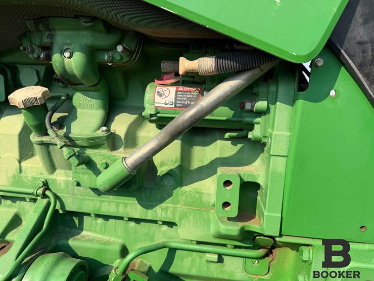 2011-john-deere-8335r-tractor-image-85