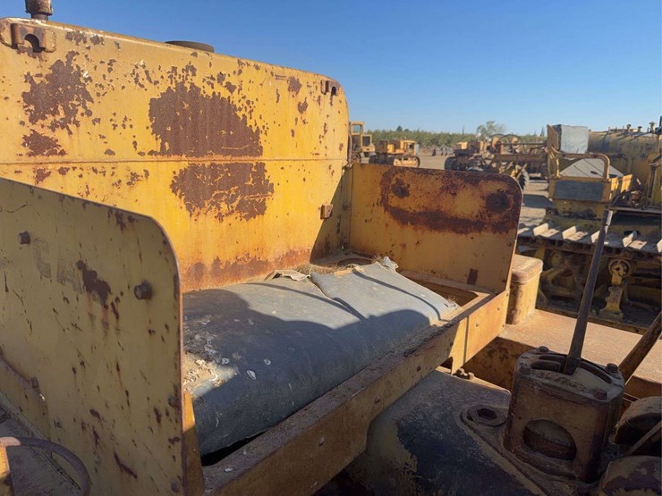 caterpillar-d7-image-38