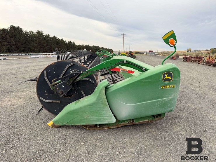 2017-john-deere-635fd-draper-header-image-2