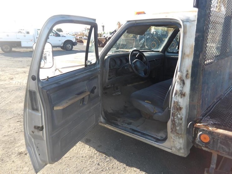 1992-dodge-d350-flatbed-truck-image-12