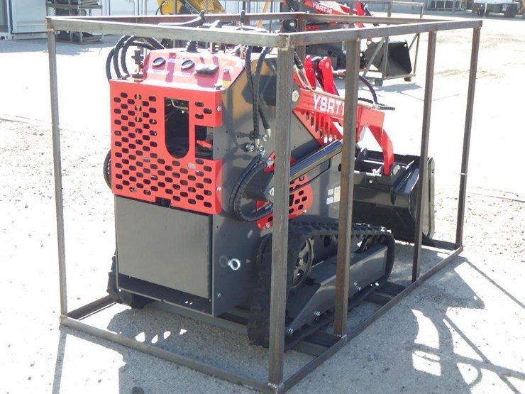 2026-agt-ysrt14-skid-steer-loader-image-2