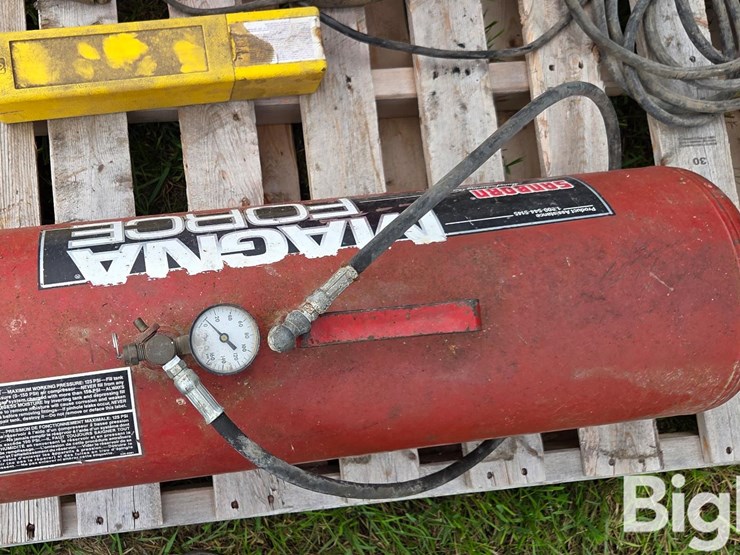 lincoln-electric-sp-100-welder-&-air-tank-image-17