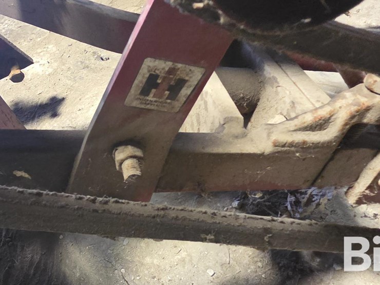 international-sickle-mower-image-9