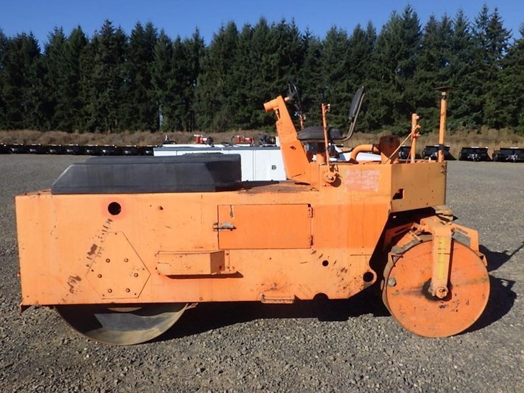 gallon-s3-5b-tandem-smooth-drum-roller-image-2