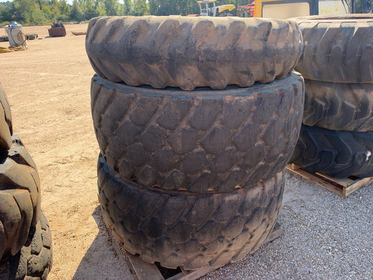 #41541-•-(3)-various-equipment-tires-image-1