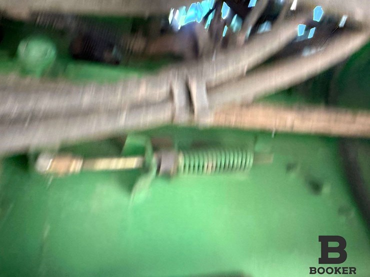 2012-john-deere-s670-combine-image-61