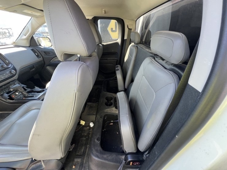 2016-chevrolet-colorado-image-14