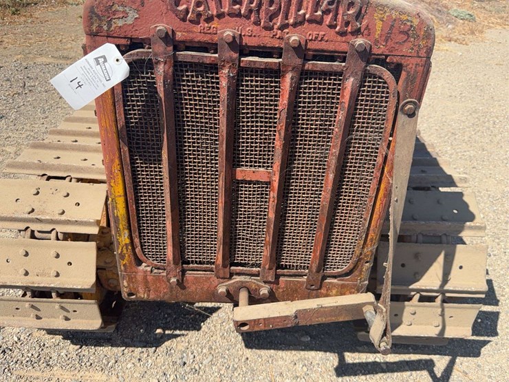 caterpillar-ten-image-10
