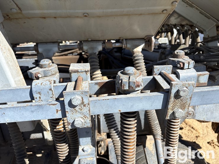 crustbuster-3400-45x8-drill-image-17