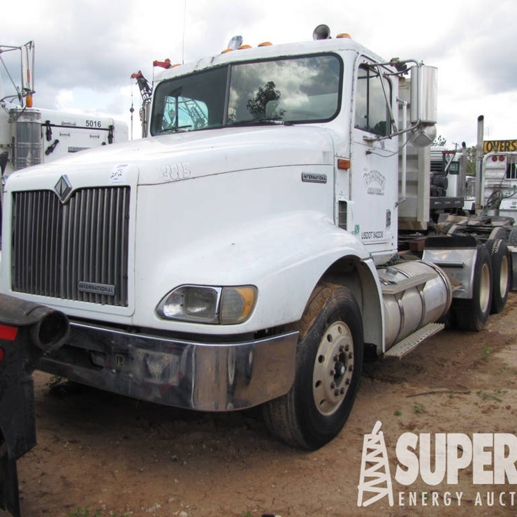1999 INTERNATIONAL 9200 T/A Day Cab Haul Truck