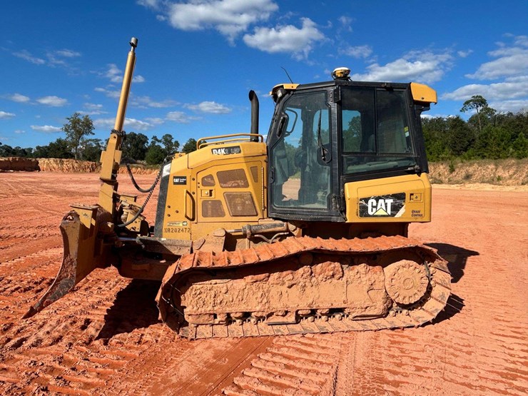 2017-caterpillar-d4k2-lgp-enclosed-cab-crawler-dozer-(3,204hrs)-image-1