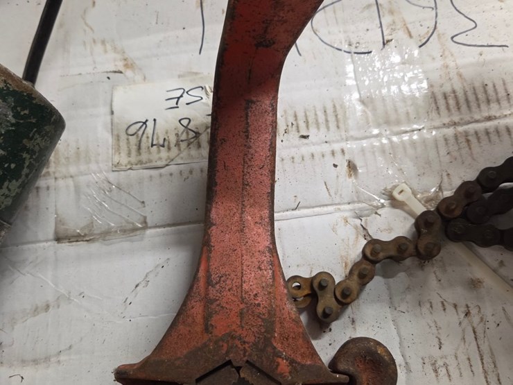 #78-•-pipe-clamp-image-1