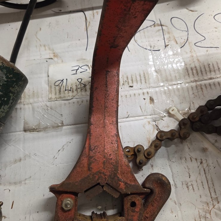#78 • pipe clamp
