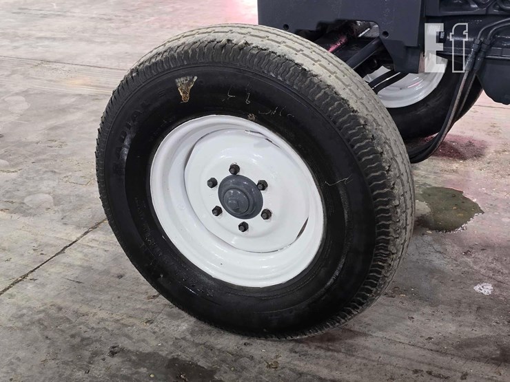 new-holland-4630-image-17