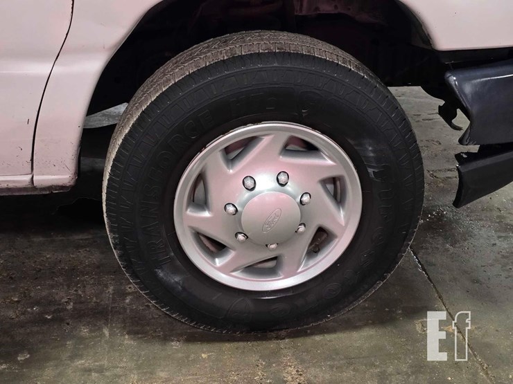 2013-ford-e250-image-20