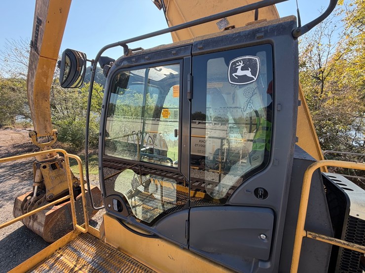 #4098-•-2015-john-deere-870g-lc-excavator-image-144