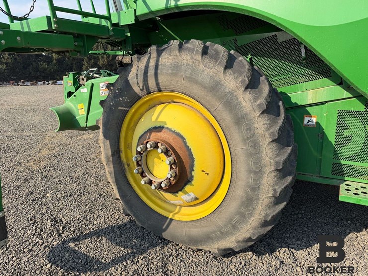 2012-john-deere-s670-combine-image-28