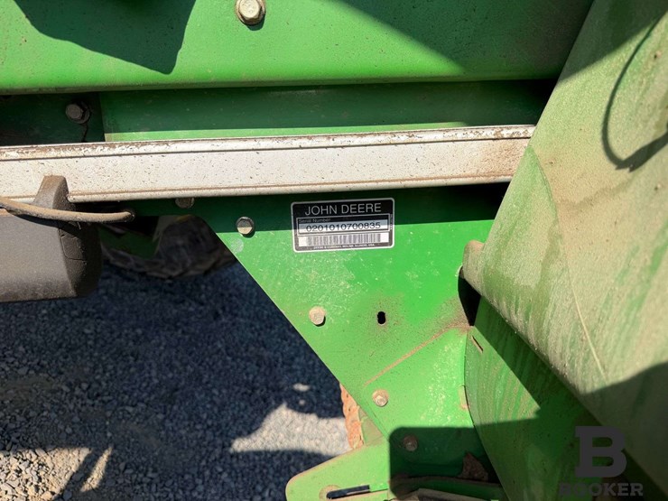 2012-john-deere-s670-combine-image-56