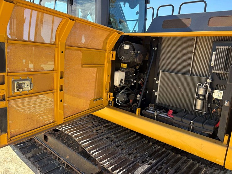 2022-john-deere-200g-excavator-(2,224-hours)-image-40