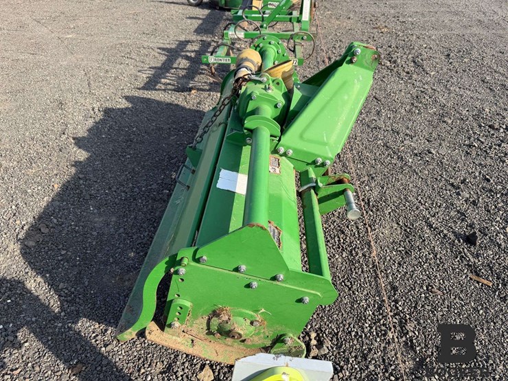 john-deere-665-rotary-tiller-image-9