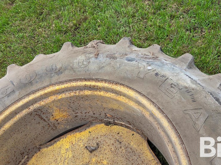 john-deere-duals-image-10