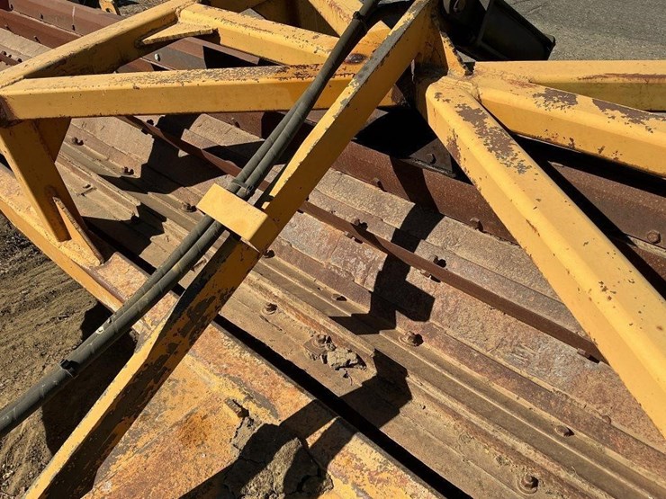 custom-16'-portable-pull-stomper-roller-image-7