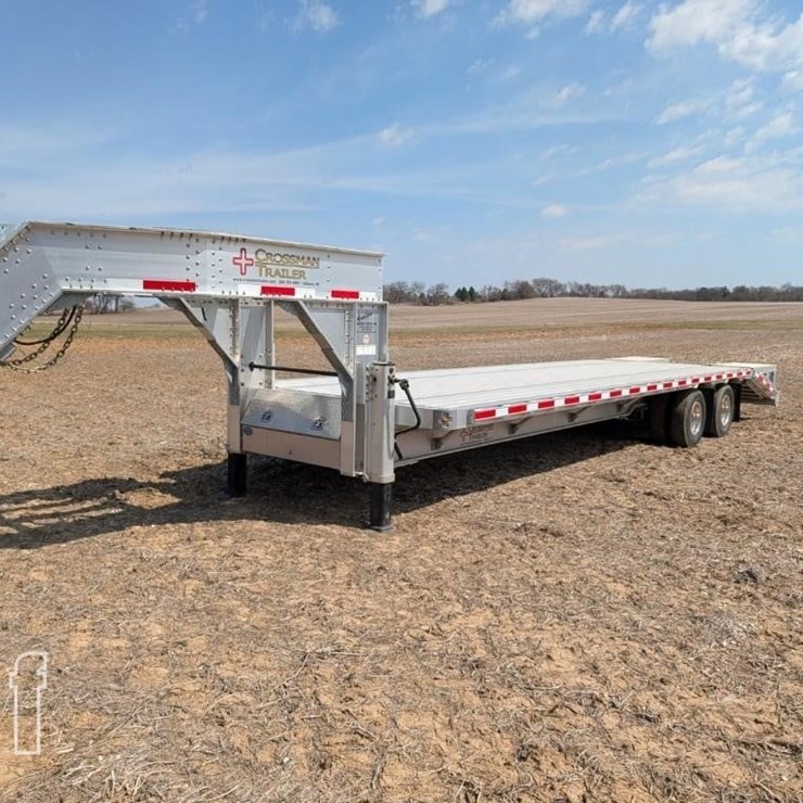 2013 CROSSMAN GOOSENECK TRAILER