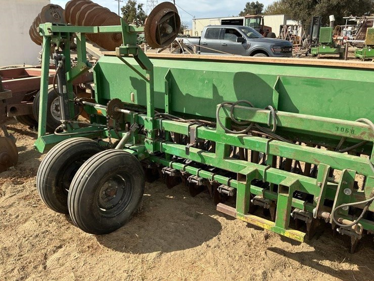 great-plains-3pd20-20'-3-pt-grain-drill-image-6